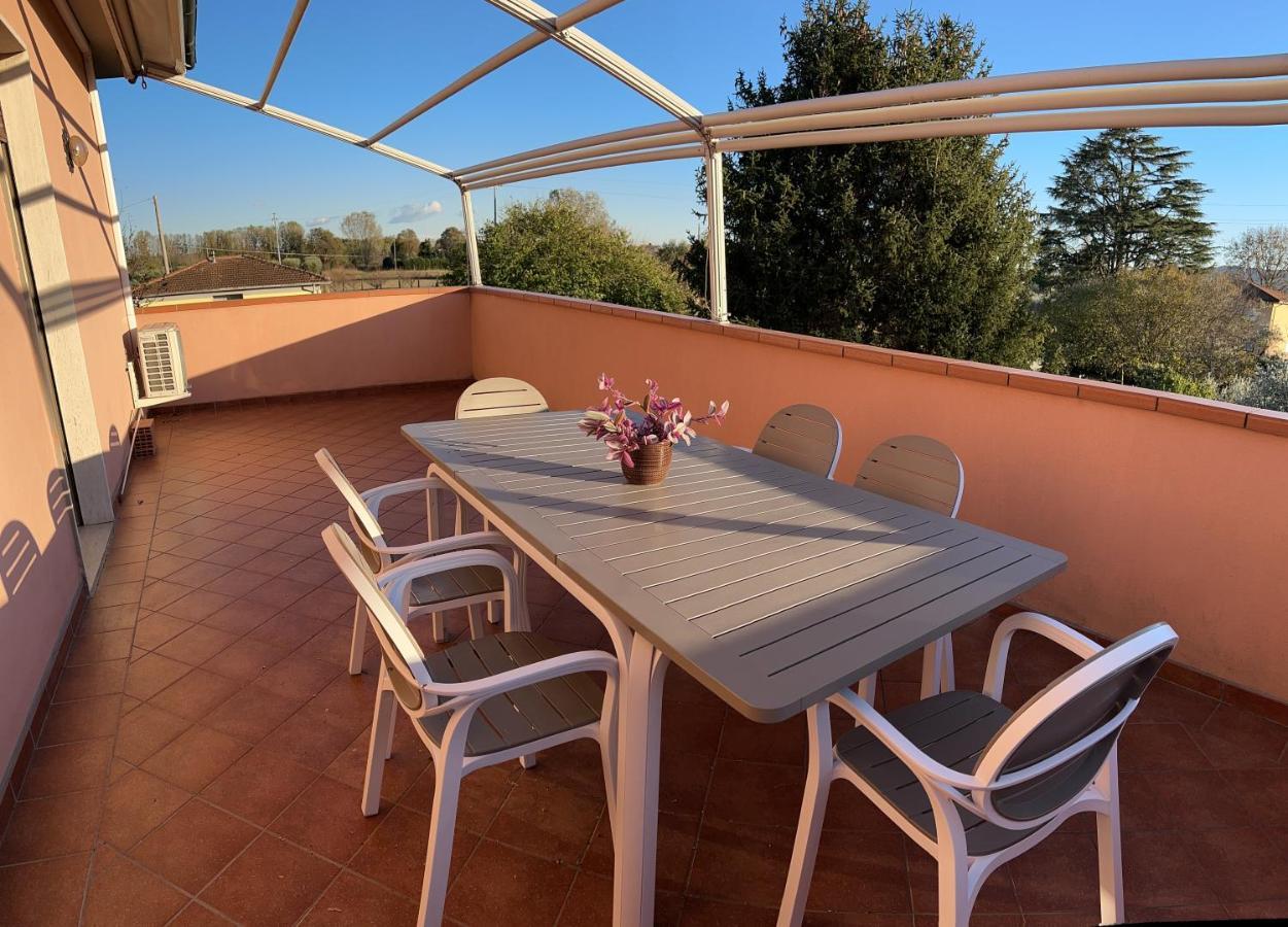 Albi'S House,Terrazza ,Wi-Fi, Parcheggio, Ac Apartamento Lucca Exterior foto